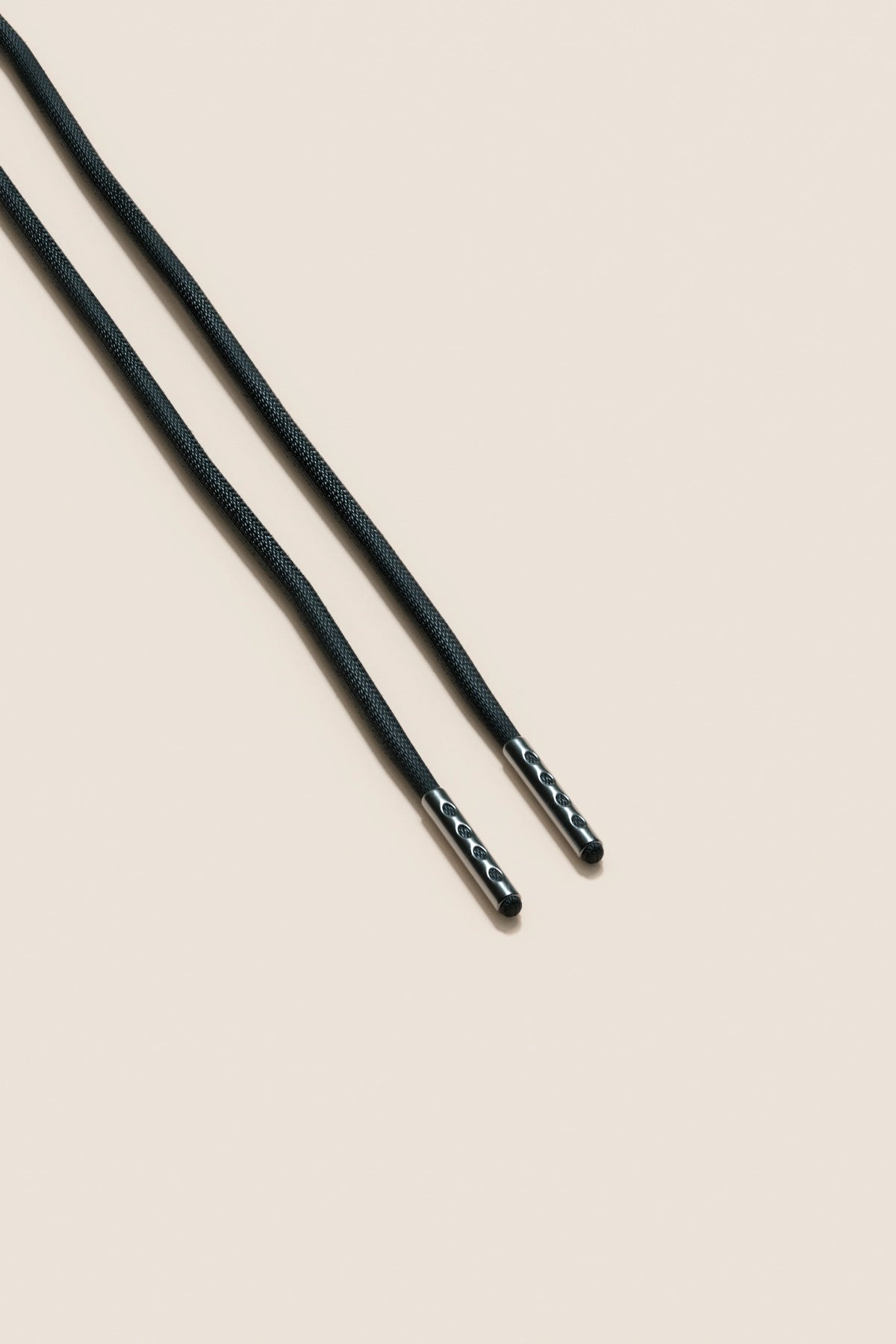 Senkels Black 2.5mm Round Waxed Shoelaces with Black Nickel Aglets