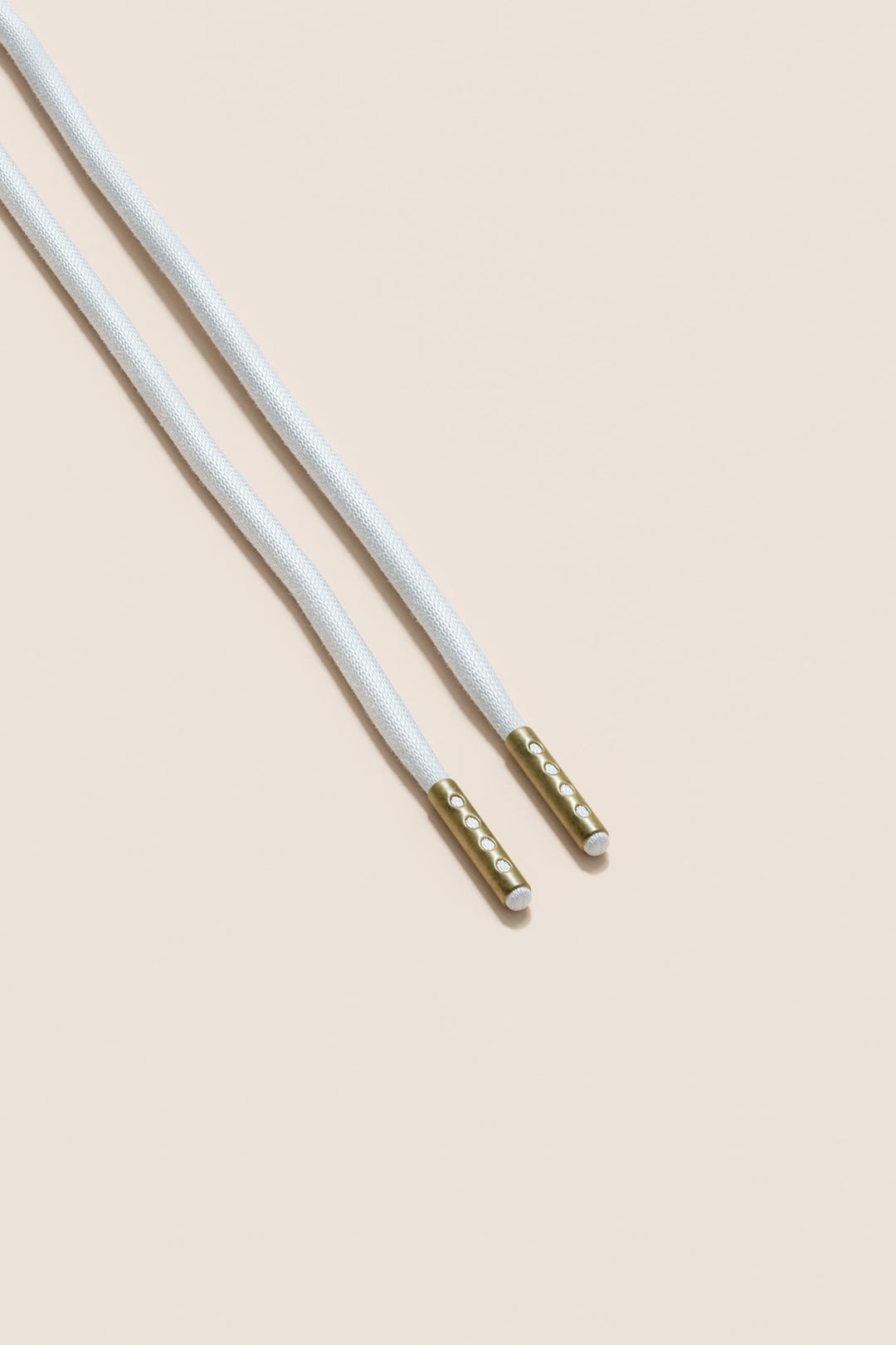 Senkels White 4mm Round Waxed Shoelaces with Brass Aglets