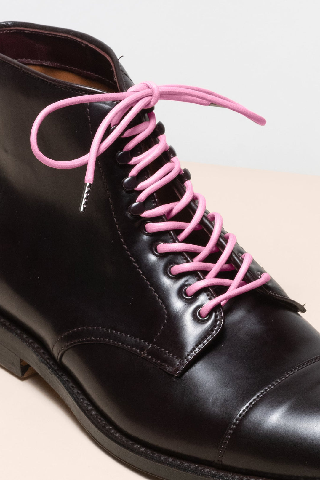 Flamingo Pink - 4mm round waxed shoelaces for boots and shoes made from 100% organic cotton - Senkels